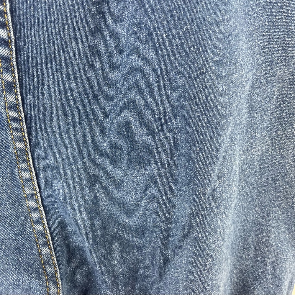 ✨ Vintage Bonjour Denim Capri Pants ✨ - Picture 12 of 13